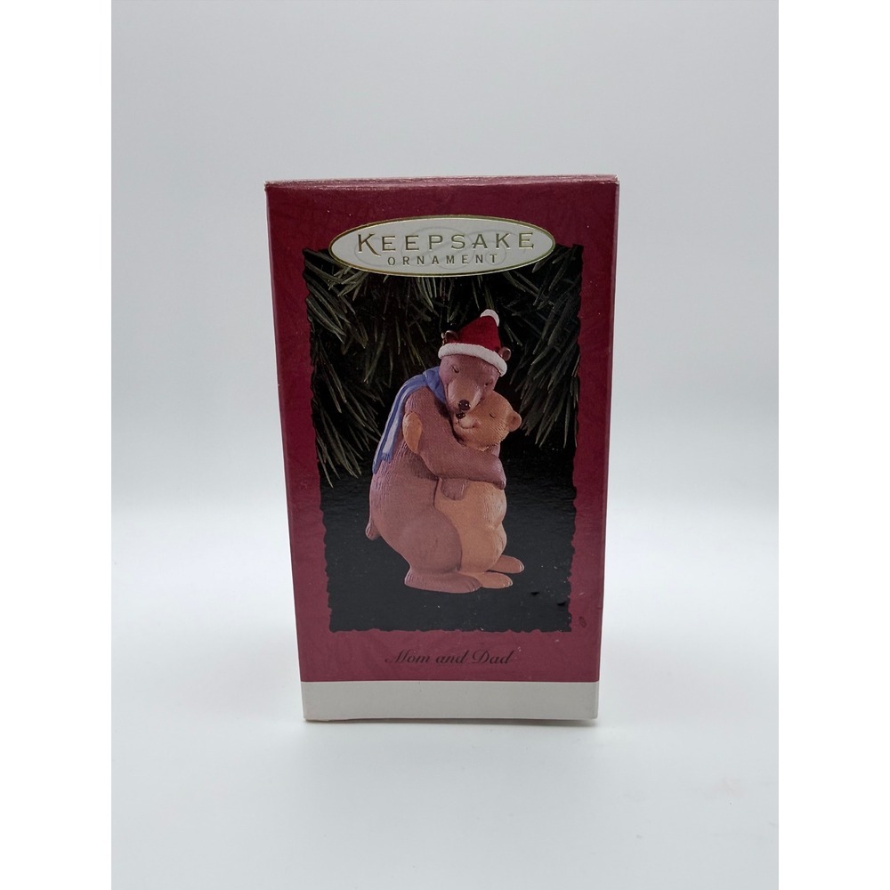 Hallmark Keepsake Ornament‎ Mom and Dad Bear Hug 1996